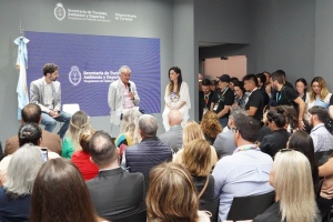 Scioli en el conversatorio distinci&oacute;n Best Tourism Villages 2024 de ONU Turismo.