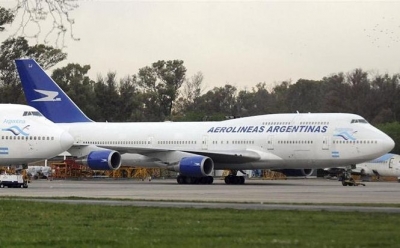 Argentina: analizan aumentar impuestos para viajes al exterior