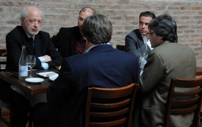 &iquest;Quien escribe el libreto del culebr&oacute;n "Fianza de Cosmo"?