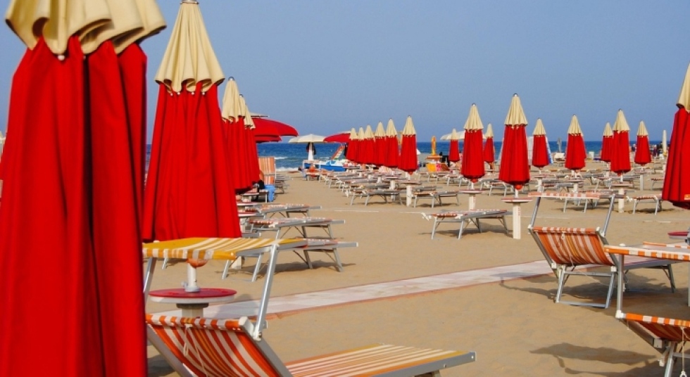 Panorámica de la playa Forte dei Marmi, en la Toscana (Italia).
