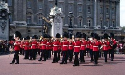 Contradicciones y vueltas del Turismo