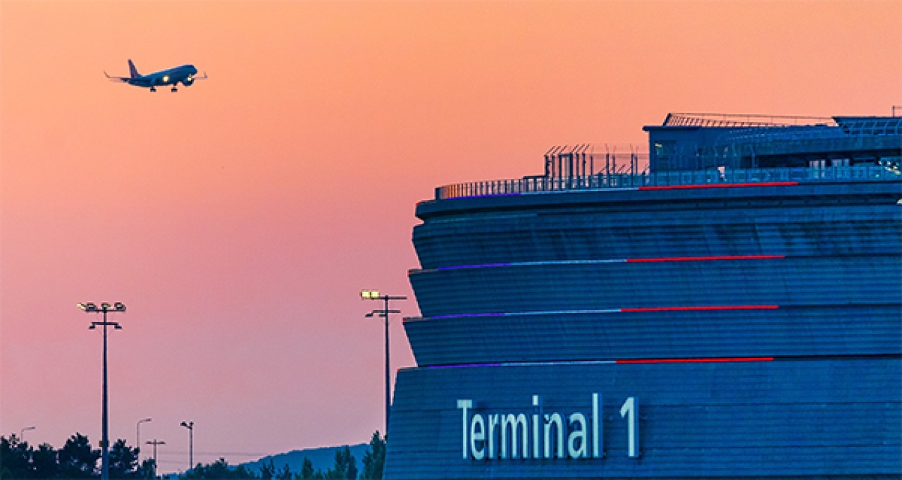 La aviaci&oacute;n francesa clama contra su gobierno