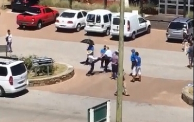 Transportistas en muelle de La Pastora a los golpes ante cruceristas