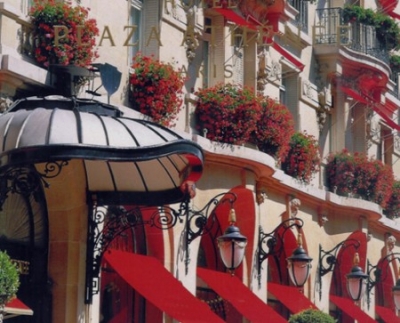 Los hoteles de lujo de Par&iacute;s se protegen de las firmas de Asia