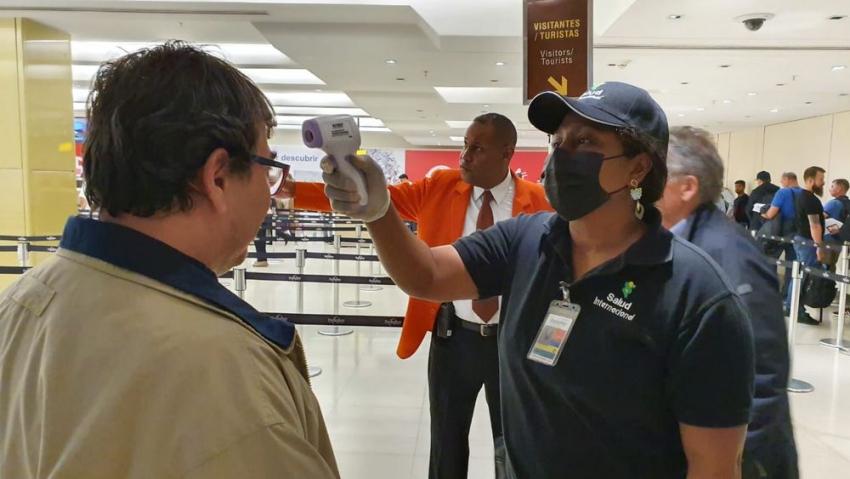 Extreman medidas de higiene en el Aeropuerto paname&ntilde;o de Tocumen