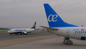 IAG abre la puerta a la cesión de slots a Ryanair para comprar Air Europa
