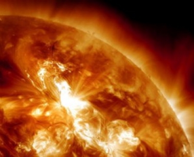 Tormenta solar complic&oacute; vuelos que atravesaron el polo norte