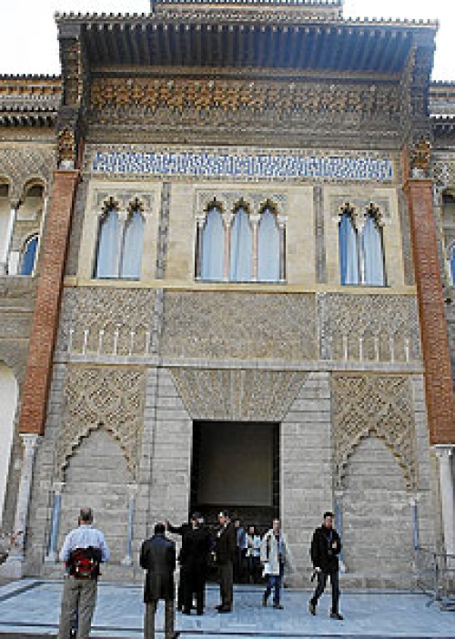 La Unesco advierte del 'exceso de turismo' en algunas estancias del Alc&aacute;zar