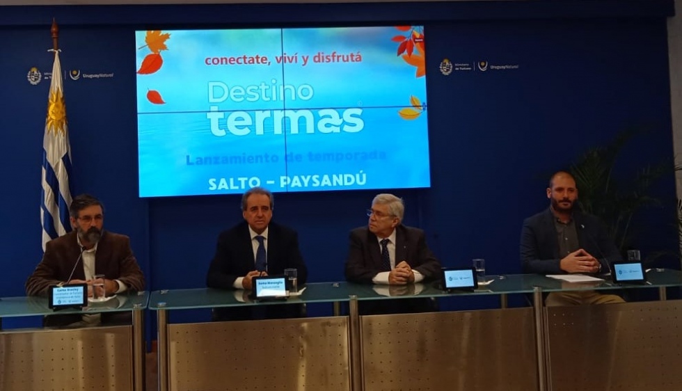 Carlos Beasley, Remo Monzeglio, Tabar&eacute; Viera, Jos&eacute; Manuel Galv&aacute;n.