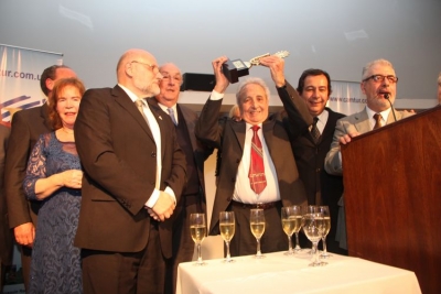 Luis Sader es de oro. Muy merecido y muy bienvenido