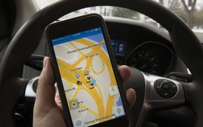 Google desaf&iacute;a a Uber con un nuevo servicio de viajes compartidos