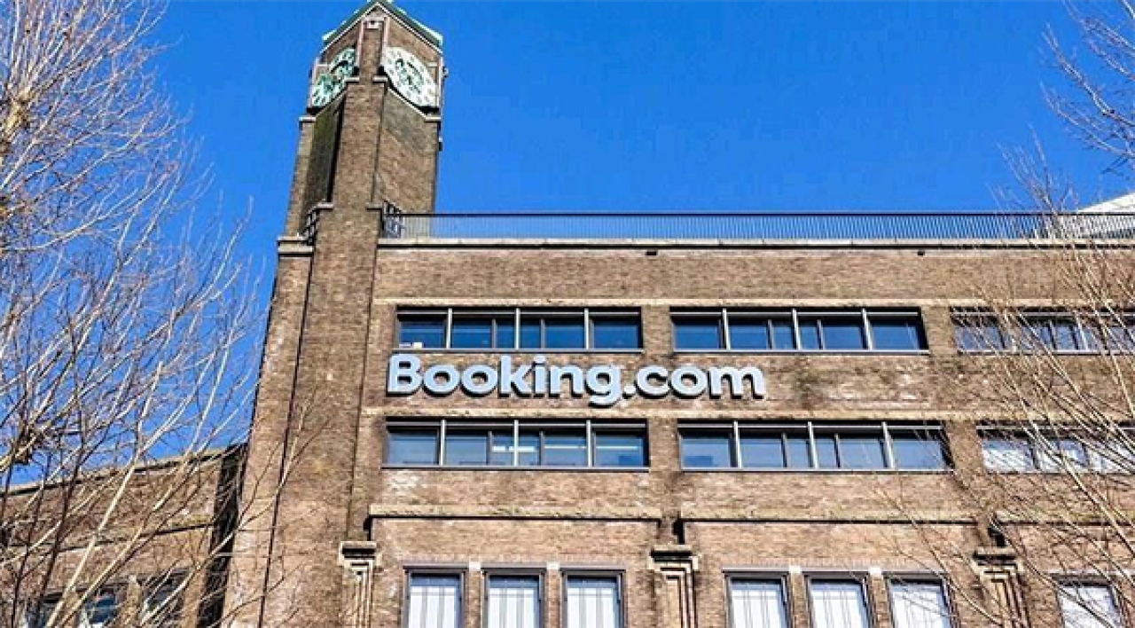 Booking niega la mayor y avisa a los hoteleros espa&ntilde;oles: &ldquo;Nos defenderemos con firmeza&rdquo;