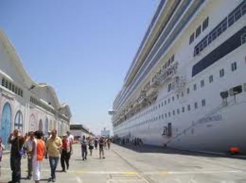 El gasto por crucerista asciende a un promedio de 180 euros al d&iacute;a