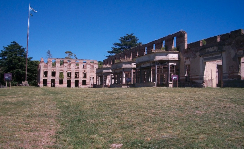 El "Sierra de la Ventana Club Hotel" (El turismo que no fue)
