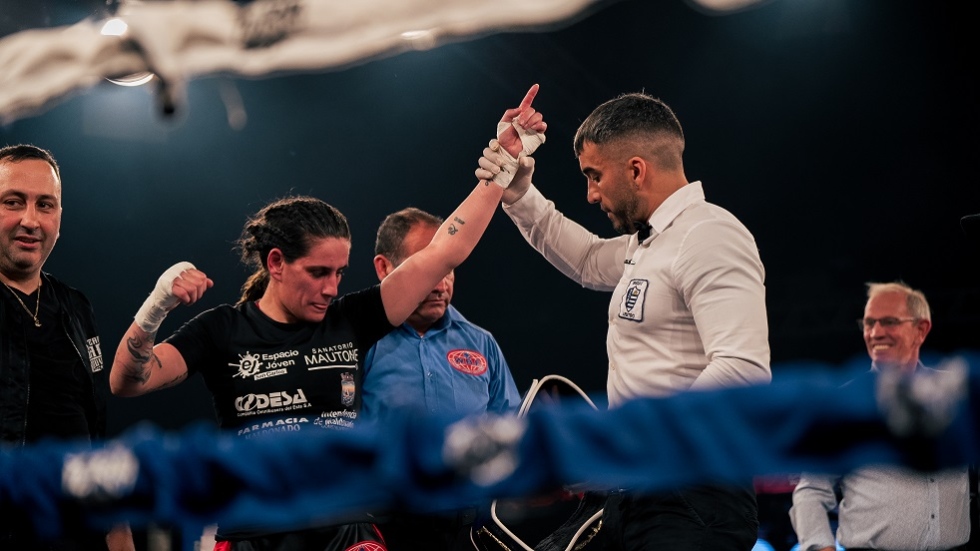 La boxeadora uruguaya Gabriela Bouvier hace historia, esta vez en su casa