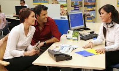 Haute Couture vs Pret-a-Porter o...agencias f&iacute;sicas vs agencias virtuales