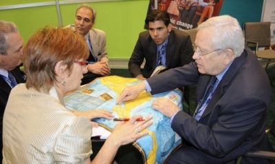 Vanessa Stephans, Seatrade UK; Mario Salinas, ministro de turismo de Nicaragua; Laureano Ortega, representante de Pro Nicaragua; Capitán Rodolfo Spinelli, Seahawk Group; Henry Yaniz, consultor de cruceros. 