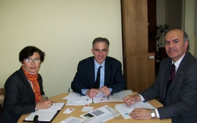 Lectura de foto: El Seremi de Econom&iacute;a de la Regi&oacute;n de Valpara&iacute;so, Mauricio Silva Malig, junto a Sam Kaplan, presidente de la Compa&ntilde;&iacute;a &ldquo;Trade Developmen Alliance of Greater Seattle&rdquo;