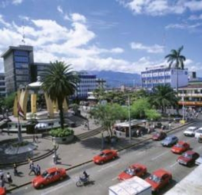 Costa Rica y Canad&aacute; suscriben acuerdo de cielos abiertos