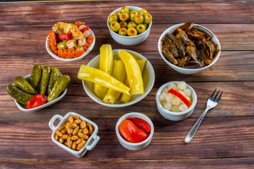 Las tapas las vamos a comer con patatas