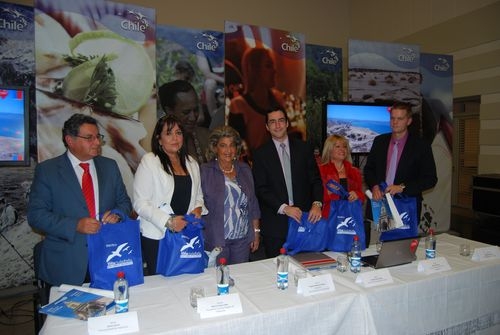   En la foto, la mesa  ejecutiva, de Izquierda a Derecha: Jaime Varas (Alcalde de Valpara&iacute;so (S)), Maria Teresa Solis (Presidenta CONSETUR) Regi&oacute;n Valpara&iacute;so., Virginia Reginato (Alcaldesa Vi&ntilde;a del Mar), Daniel Pardo (Director Nacional Sernatur (S)) Milos Miskovic (Director Regional SERNATUR) Maria Espinoza (S) Alcalde de Con Con) 