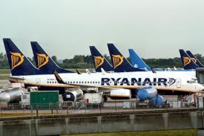 Ryanair &rsquo;castiga&rsquo; a pasajeros con equipaje en temporada alta
