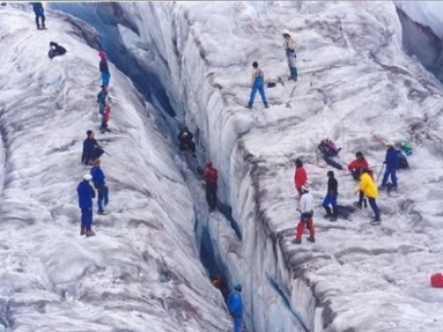 Ecuador:  Avenida de los volcanes, im&aacute;n tur&iacute;stico de alta demanda