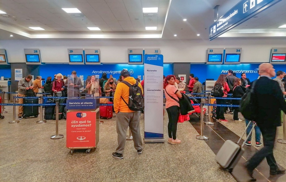 Argentina implementa nuevo control de equipajes en los aeropuertos de Buenos Aires