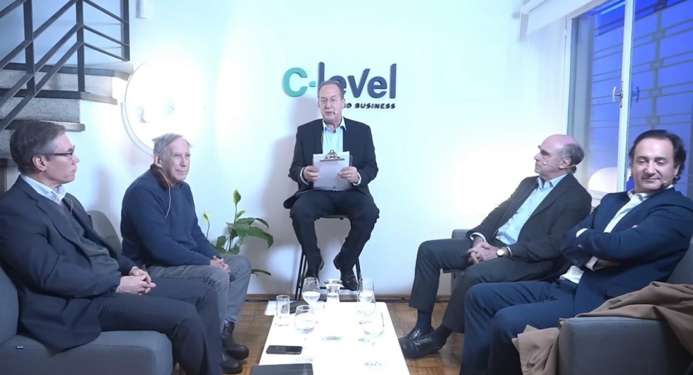 Del Dicho al Hecho:4 economistas de élite debatieron sobre el presente y el futuro del Uruguay de la mano de Miguel Nogueira