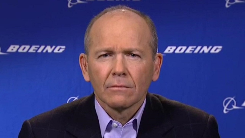 Espantada en Boeing: su CEO anuncia su renuncia en plena crisis