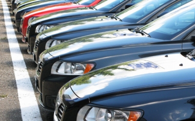 Las rentadoras de autos tambi&eacute;n amenazados por la econom&iacute;a colaborativa