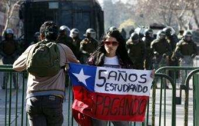 Los estudiantes llevan dos meses de protestas activas en Chile- FELIPE TRUEBA (EFE)