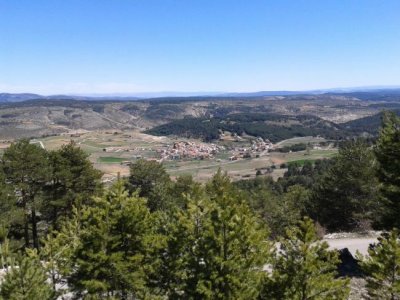 Muela de San Juan: un mirador sobre el segundo pueblo más alto de España