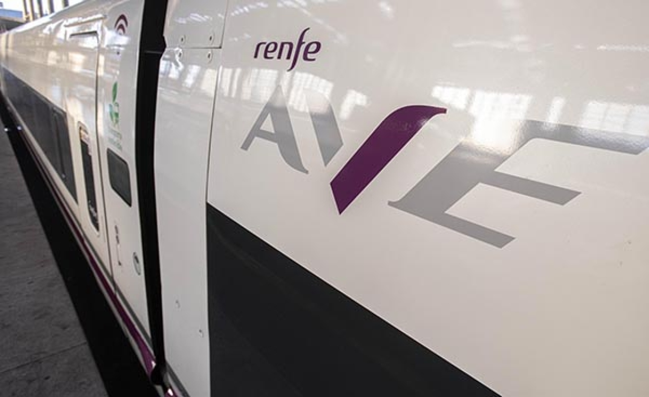Renfe incorporar&aacute; 40 trenes preparados para alcanzar 350 km/h