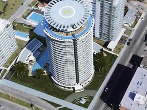 Carlos Ott constuye en Punta del Este y Montevideo dos proyectos que siguen imprimiendo su sello en Uruguay