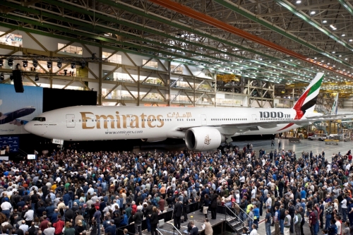 Emirates celebra la entrega del Boeing 777 n&uacute;mero 1.000
