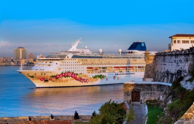 El Norwegian Sky entrando en La Habana.