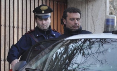 Schettino: "Cuando vi que el barco se inclinaba, me fui"