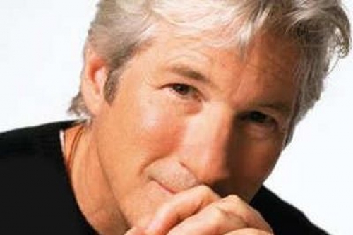 Richard Gere es oriental...