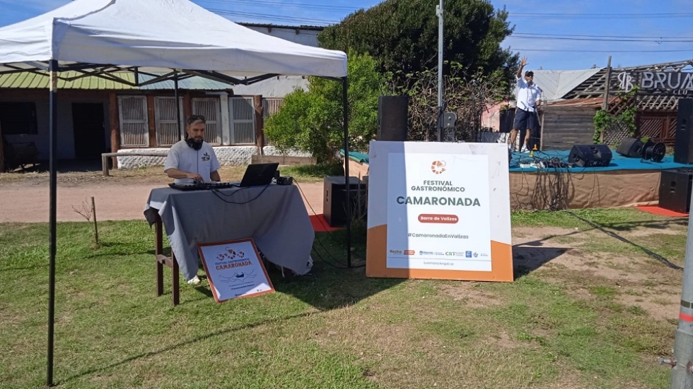 Se realizó una nueva Camaronada en Barra de Valizas, departamento de Rocha