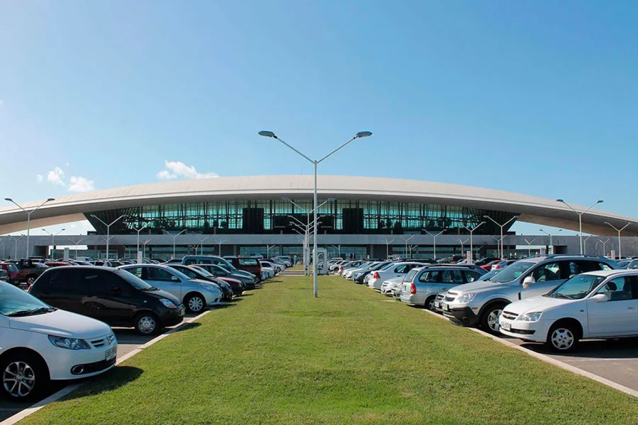 Aeropuerto Internacional de Carrasco: operativa especial por semana de turismo y conectividad de marzo