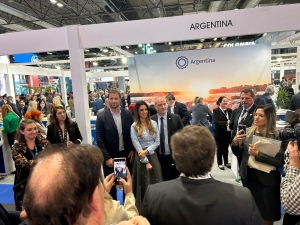 Comenzó #FITUR2024 con mucho público y algo de retraso