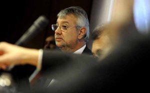Pluna: Pintado, Bergara y Porteiro a comisi&oacute;n de Senado