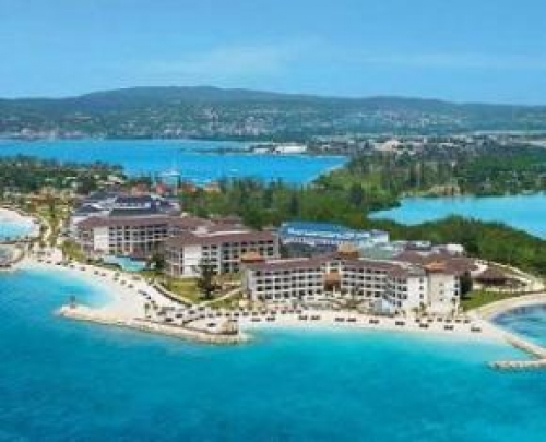 Jamaica anuncia inversi&oacute;n multimillonaria en el turismo 