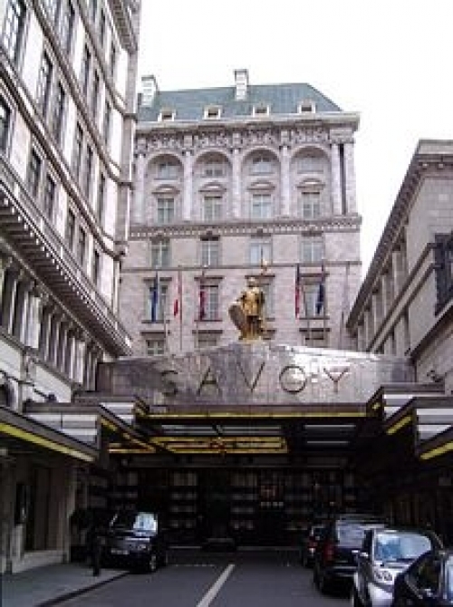 Reapertura del Savoy Hotel de Londres