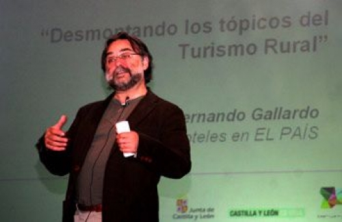 Fernando Gallardo Asesor del ciclo Off del congreso: "&iquest;El mejor hotel? &iquest;Y la mejor pareja? Depende de los sentimientos"