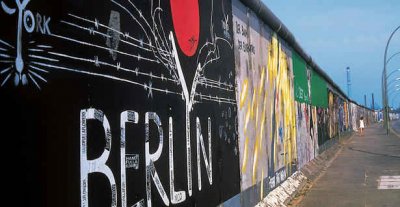 Del Berlín del Reichstag hasta la ciudad global, 25 Aniversario