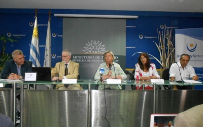 Carlos Fagetti, Director de Turismo; Benjamín Liberoff, Subsecretario de Turismo; Liliam Kechichian, Ministra de Turismo: Hyara Rodriguez, Directora General de Secretaría: Victor Sosa, Director de Estadística.