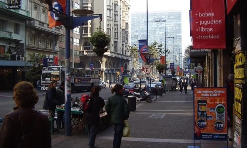 Equipos y Cifra, en Suma, revelan que hay dos millones de argentinos dispuestos a vivir en Uruguay