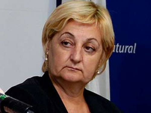 Ministra Kechichian: "lo que dijiste es una hijaputez"